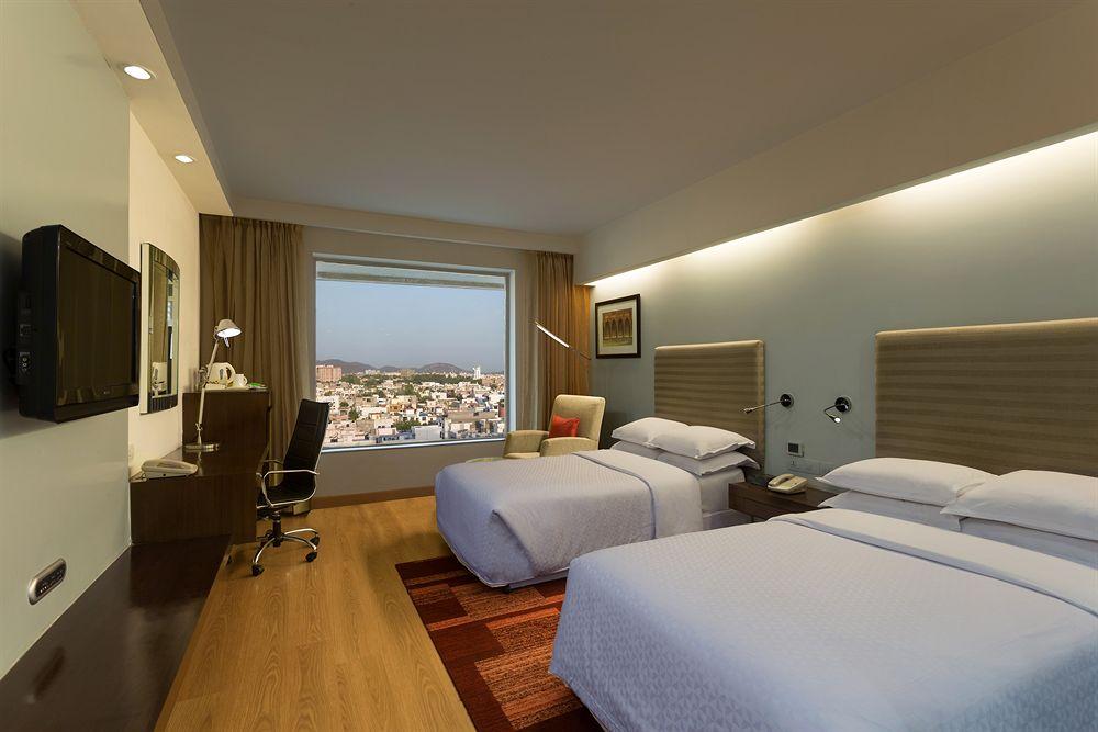 Four Points By Sheraton Jaipur, City Square Exterior foto