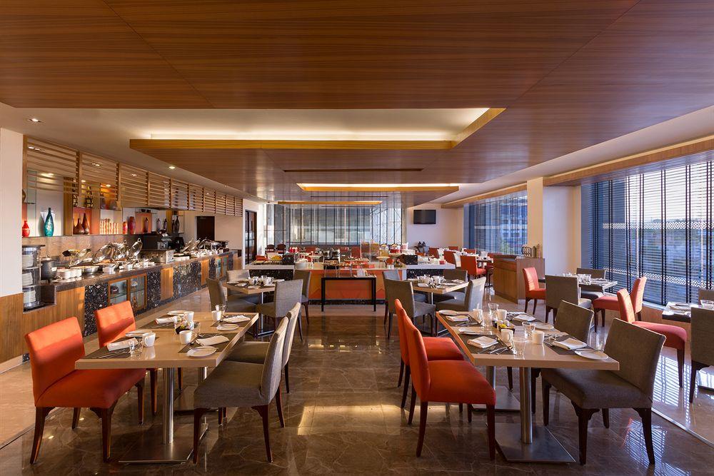 Four Points By Sheraton Jaipur, City Square Exterior foto