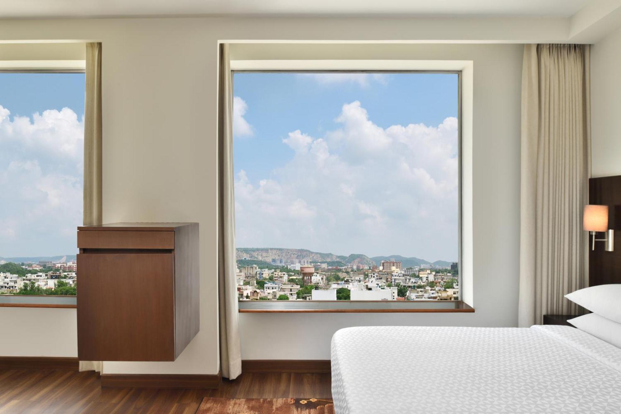 Four Points By Sheraton Jaipur, City Square Exterior foto